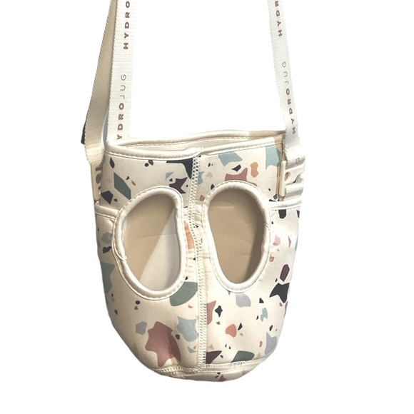 💕SALE💕 HydroJug Floral Sleeve - Picture 4 of 5